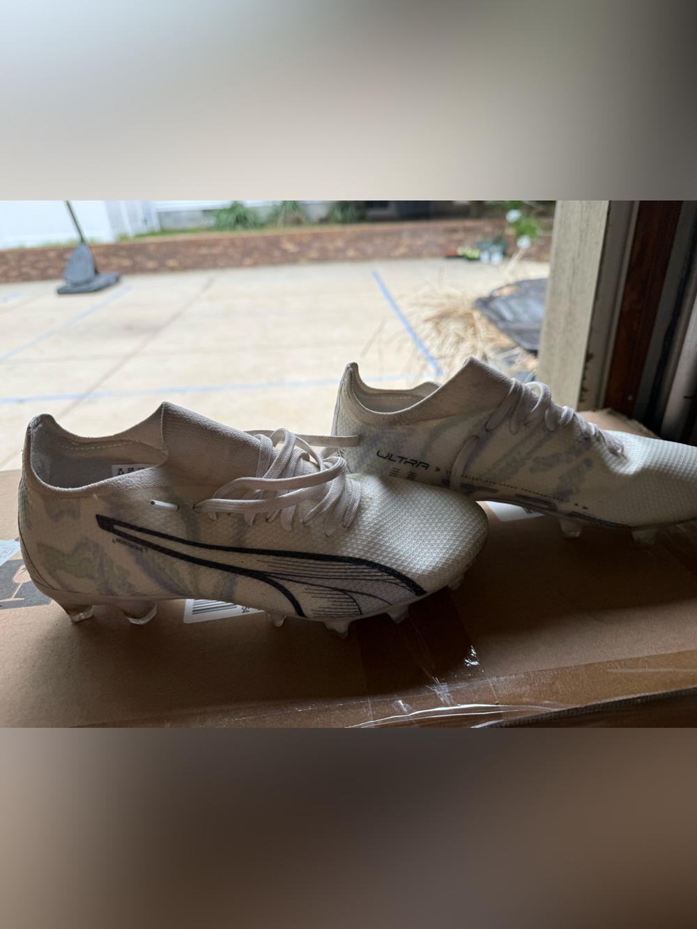 Puma White Soccer Cleats with Black Formstrip